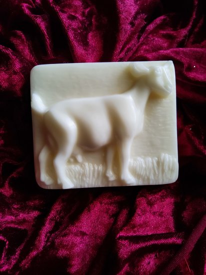 Pure Goats Milk Natural Standing Goat Bath Size